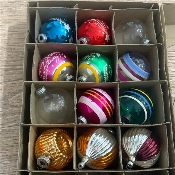 Vintage Glass Christmas Ornaments Mixed Colors Germany Shiny Brite Style - Picture 2 of 16